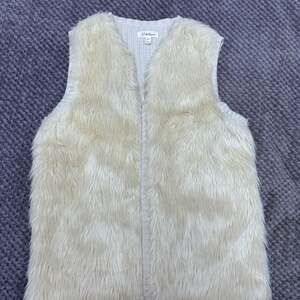 JJ Basics Beige Faux Fur Vest XL